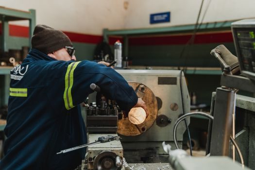 Réparation et remise en état de pièces industrielles
